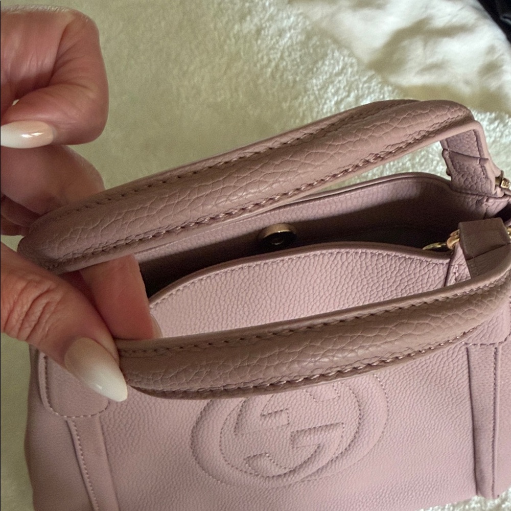 Gucci Dusty Rose Pebbled Leather Shoulder Bag with Tassel - Picture 7 of 9
